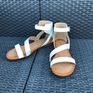 CL Chinese Laundry Snake Skin Gladiator Sandals